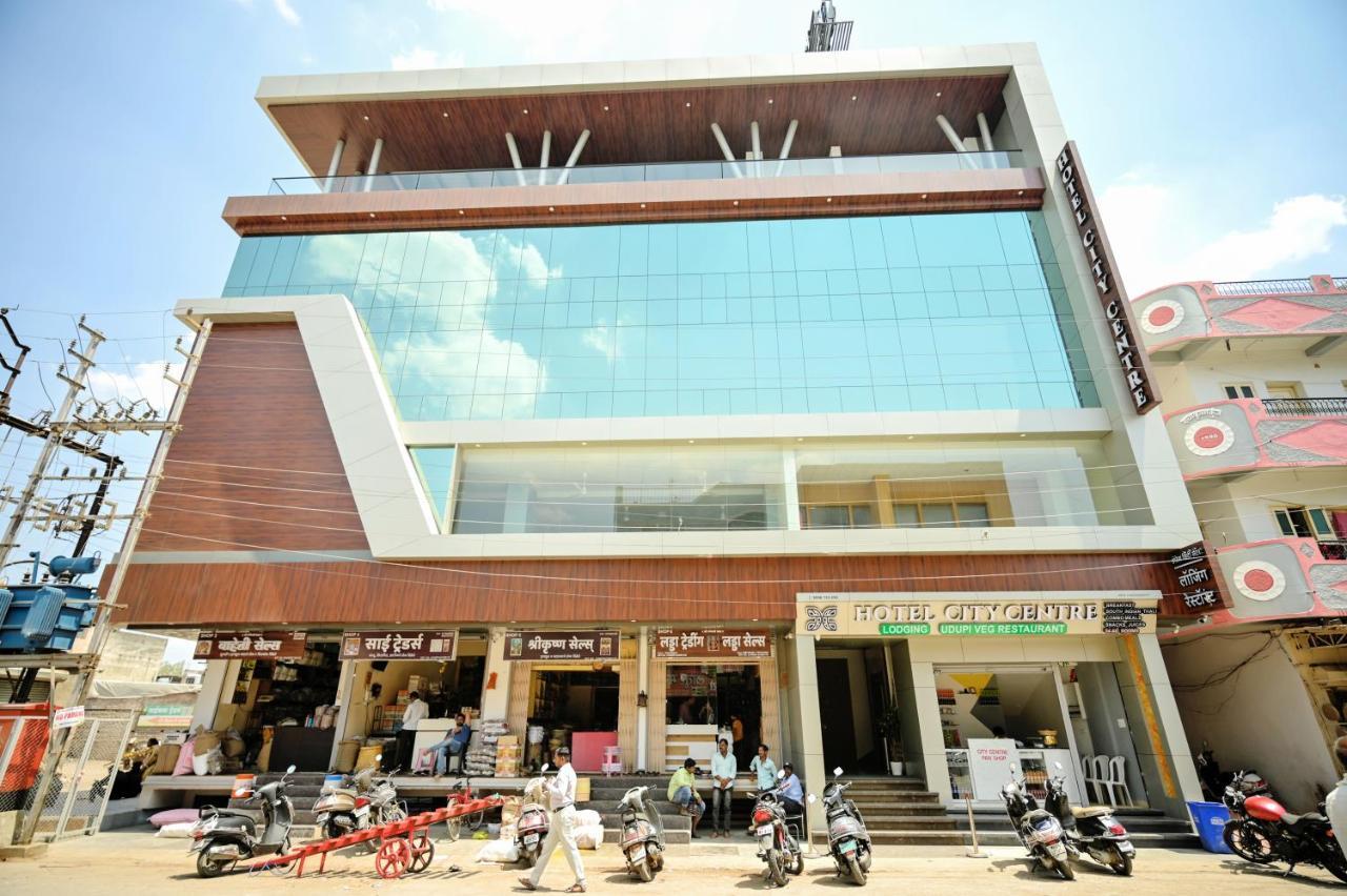 Hotel City Centre Lātūr Buitenkant foto